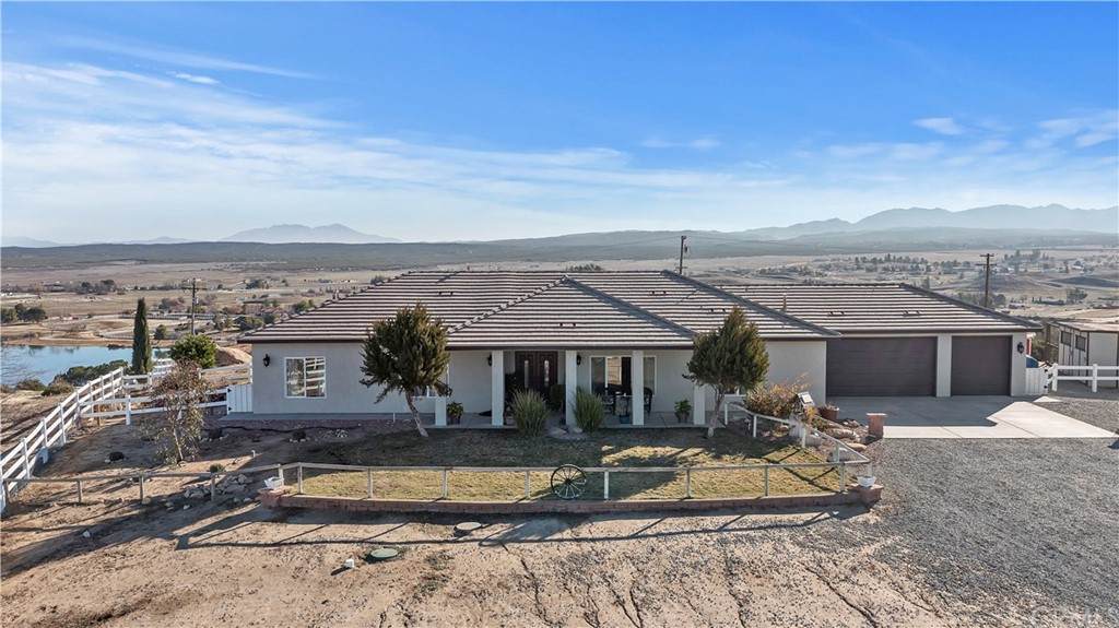 49055 Arabian Court - Photo 1