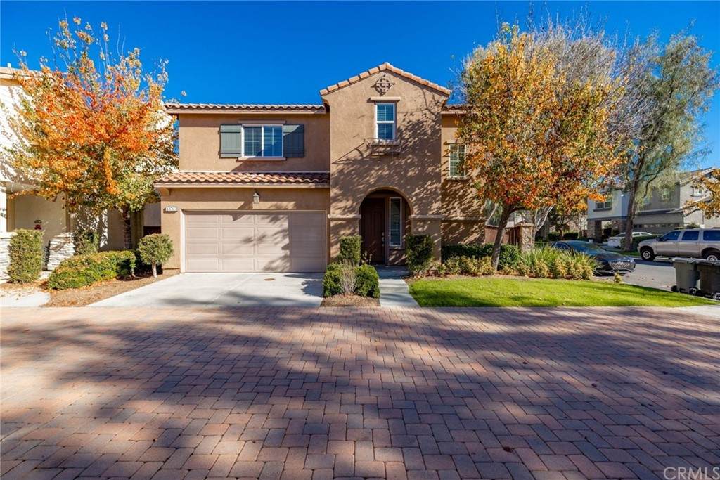 45763 Klamath Court - Photo 1