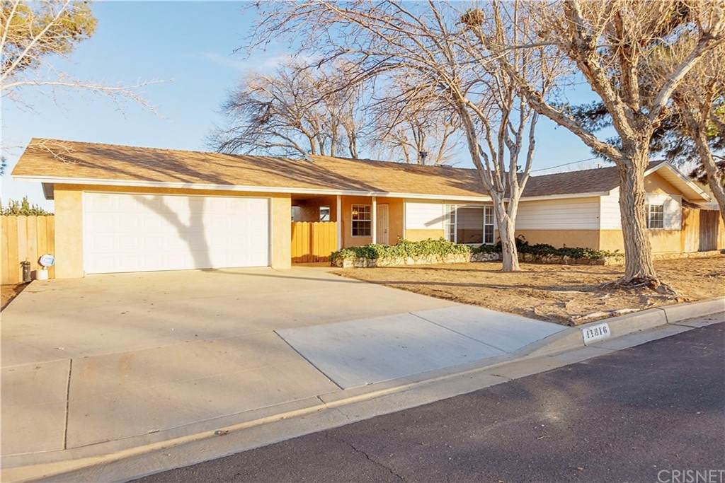 41816 55th Street - Photo 1