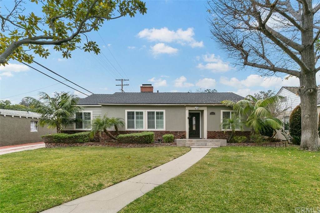 4315 Faculty Avenue - Photo 1