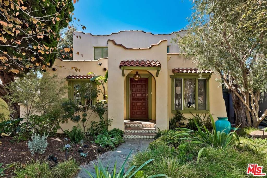 3767 Redwood Avenue - Photo 1