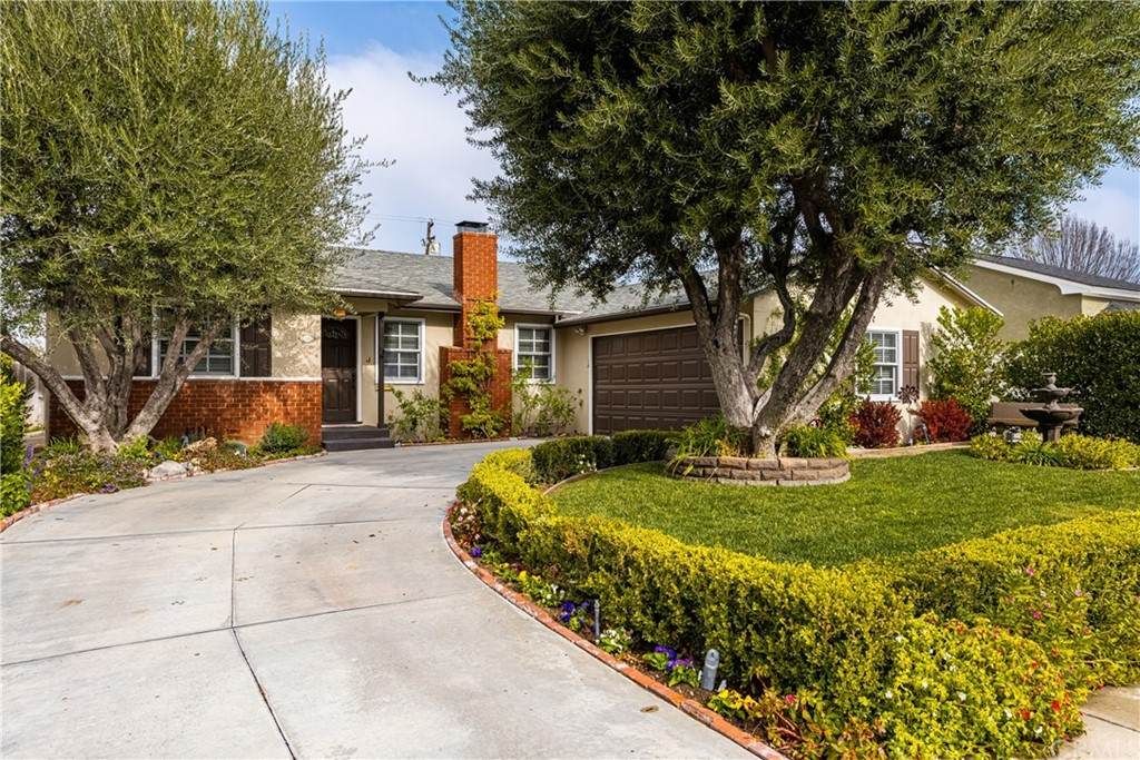 1123 Everett Place - Photo 1