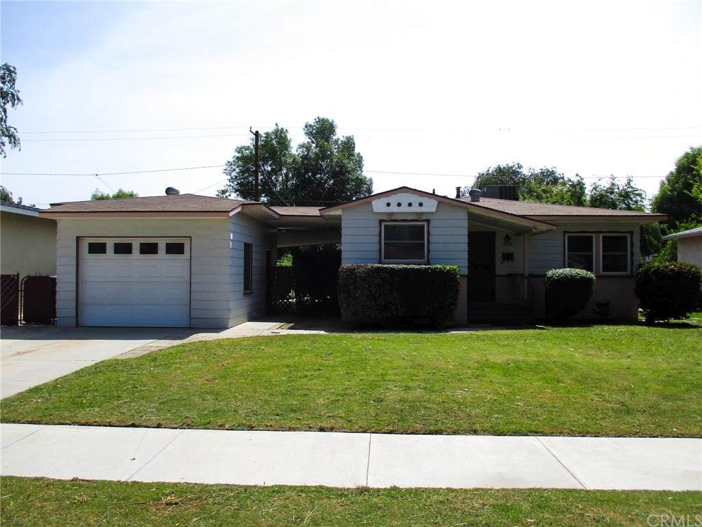 4776 Sunnyside Drive - Photo 1