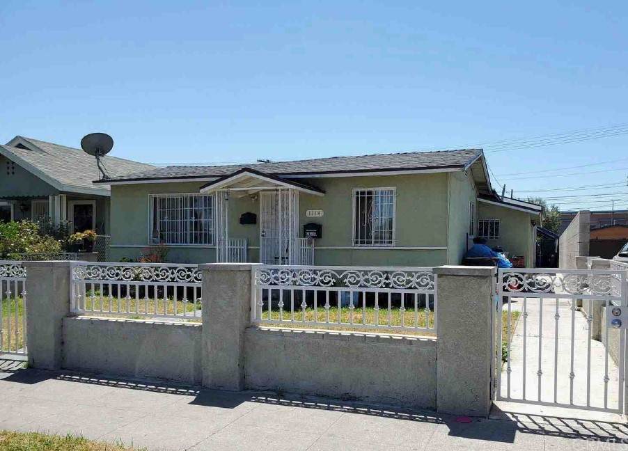 1114 107th Street - Photo 1