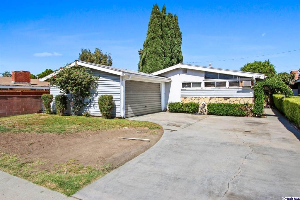 9705 Gunn Avenue - Photo 1
