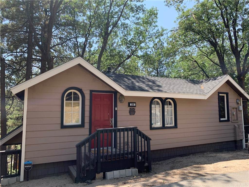 590 Oak Knoll Circle - Photo 1