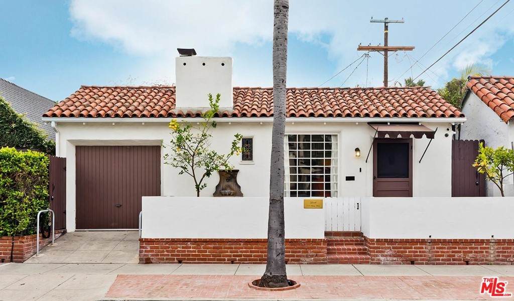 7708 Waring Avenue - Photo 1