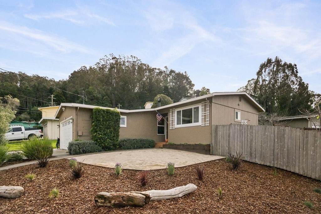 1032 Crespi Drive - Photo 1