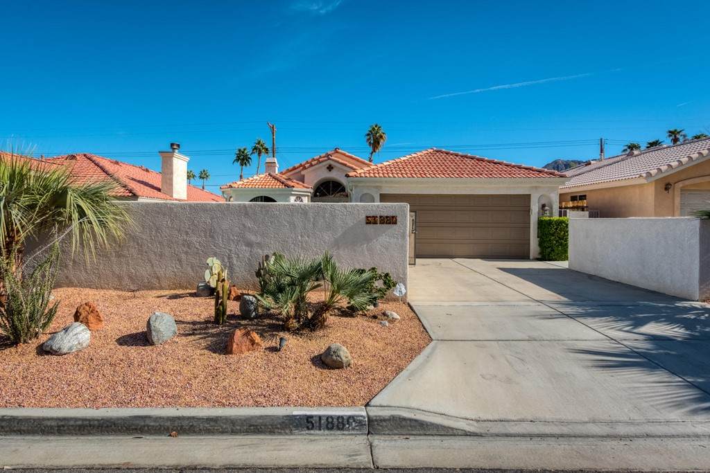 51880 Avenida Madero - Photo 1