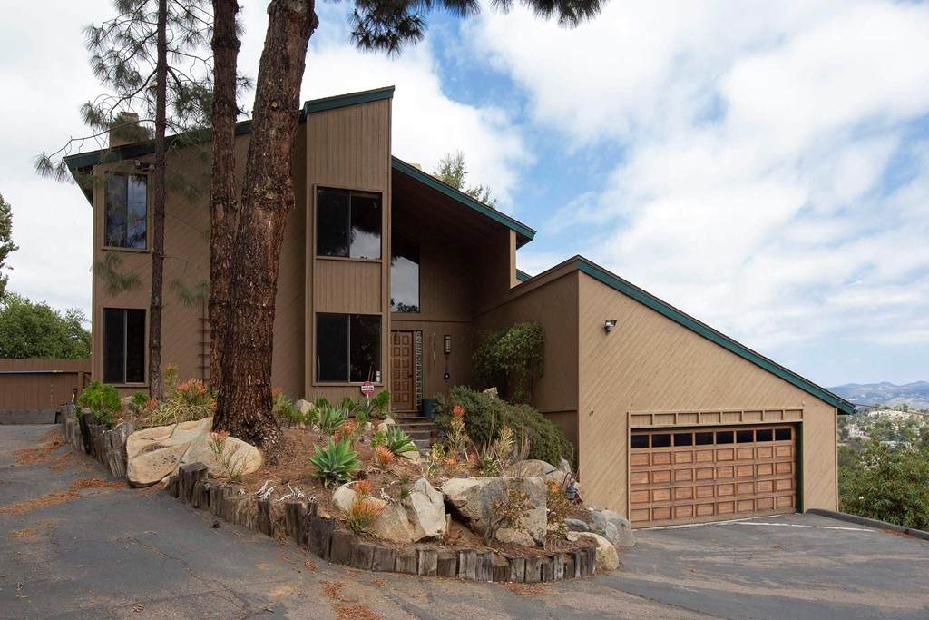 1434 Windridge Drive - Photo 1
