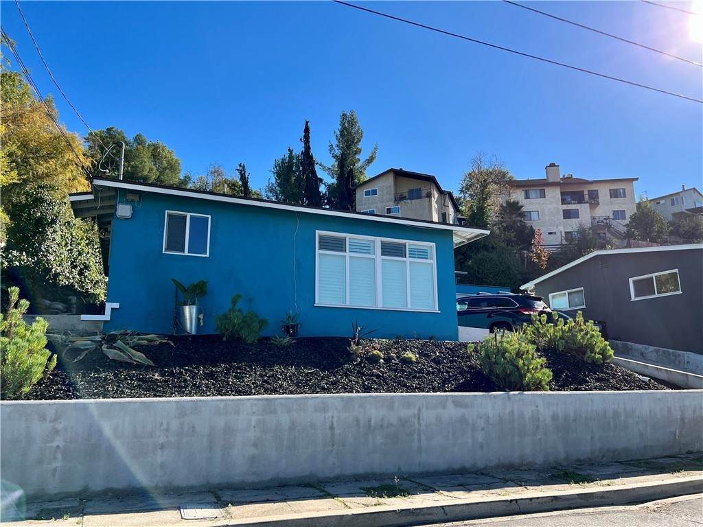 4350 Toland Place - Photo 1