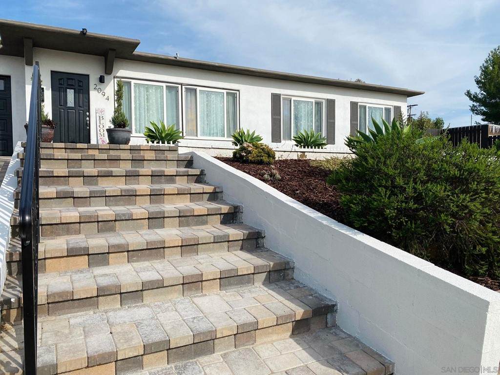 2094 Dryden Rd - Photo 1