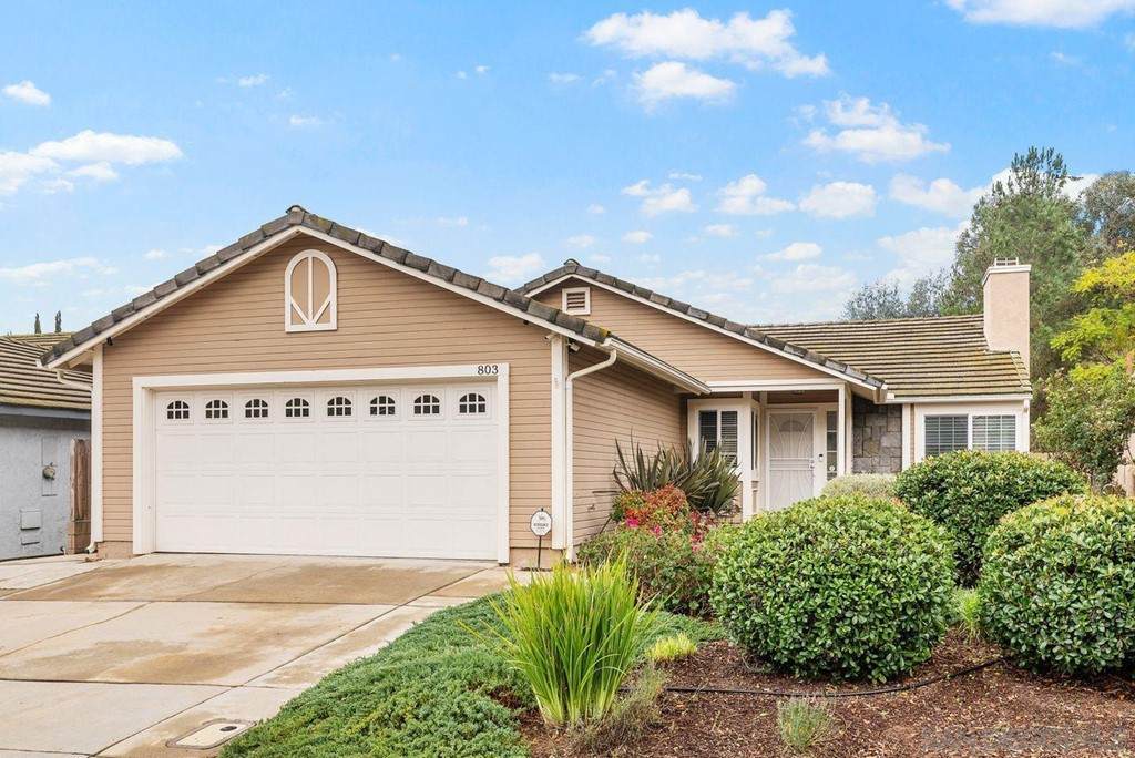803 Viking Ln - Photo 1