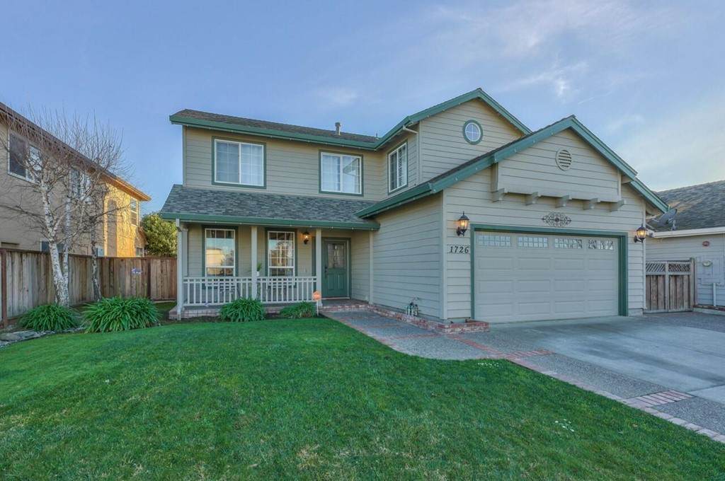 1726 Beacon Hill Drive - Photo 1