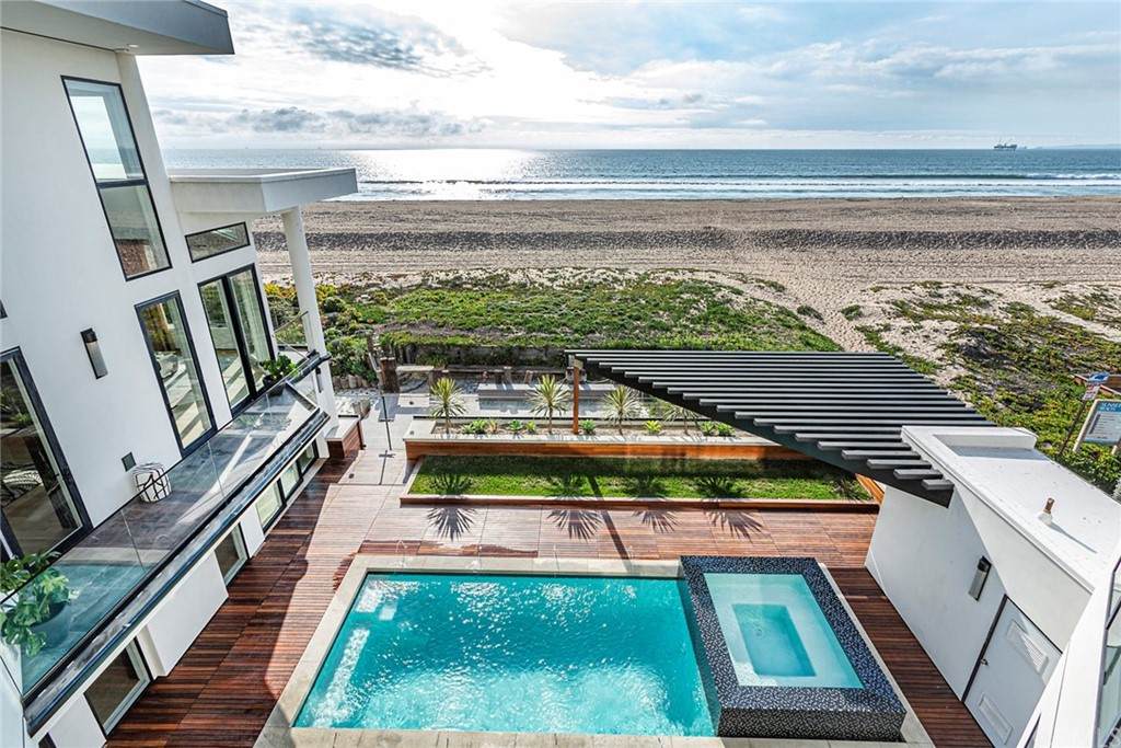 16401 Pacific Avenue - Photo 1