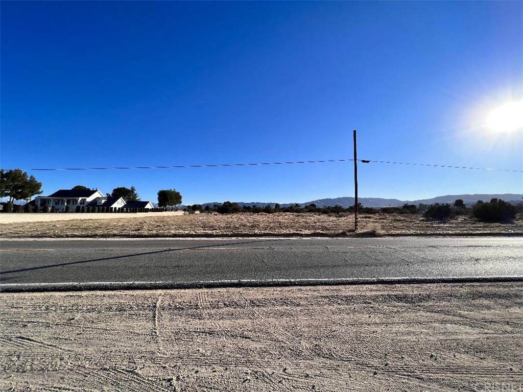 2060 Avenue N - Photo 1
