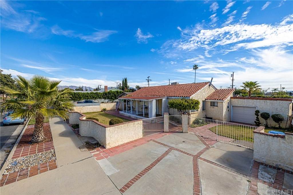 13600 Montague Street - Photo 1
