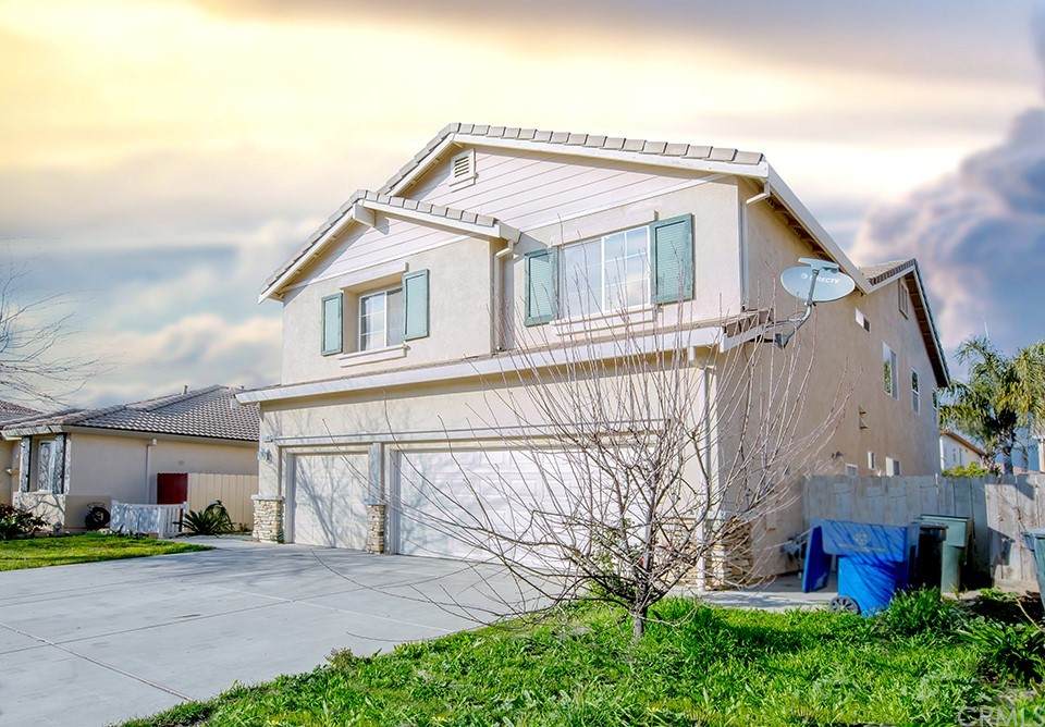 554 Parkridge Drive - Photo 1