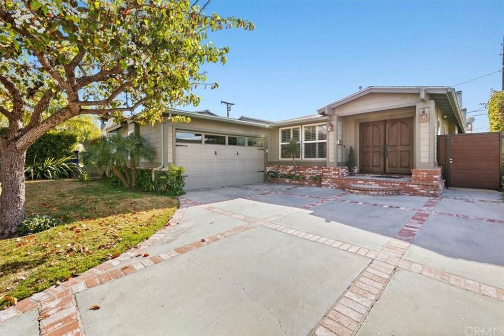 1142 21st Street - Photo 1