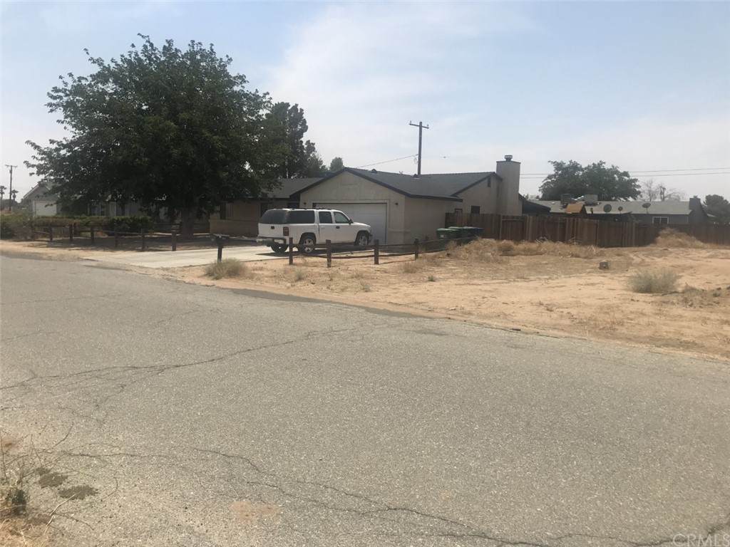 9424 Walpole Avenue - Photo 1