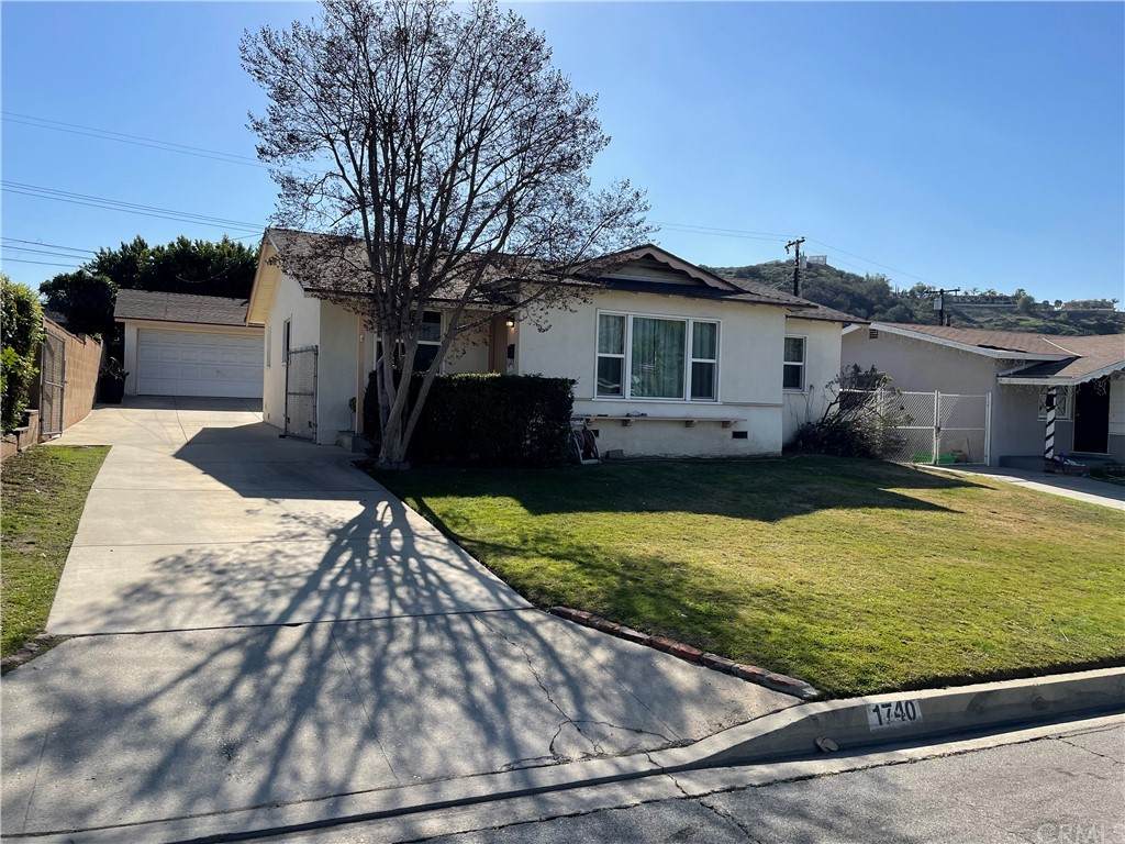 1740 Inola Street - Photo 1