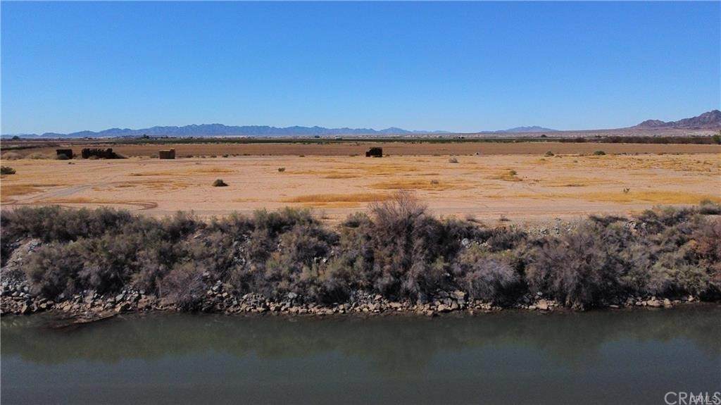 3511 Colorado River Rd - Photo 1