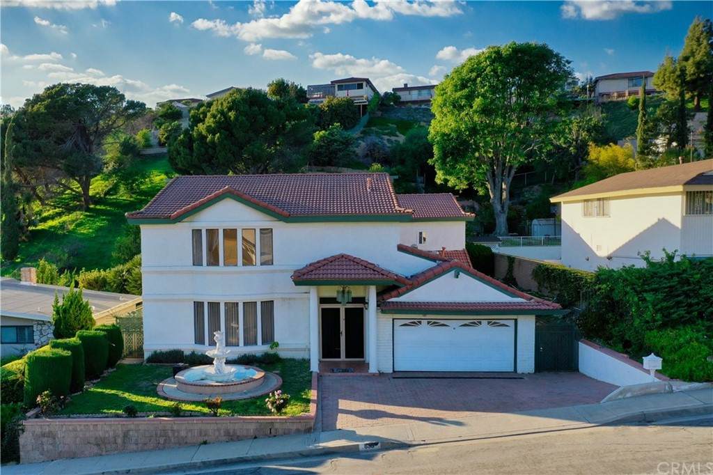 835 Crest Vista Drive - Photo 1