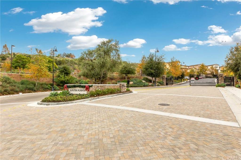 1663 Golden Path Lane - Photo 1