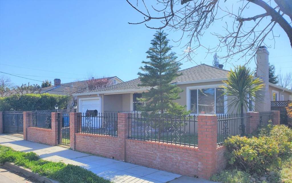 1162 Oliver Street - Photo 1