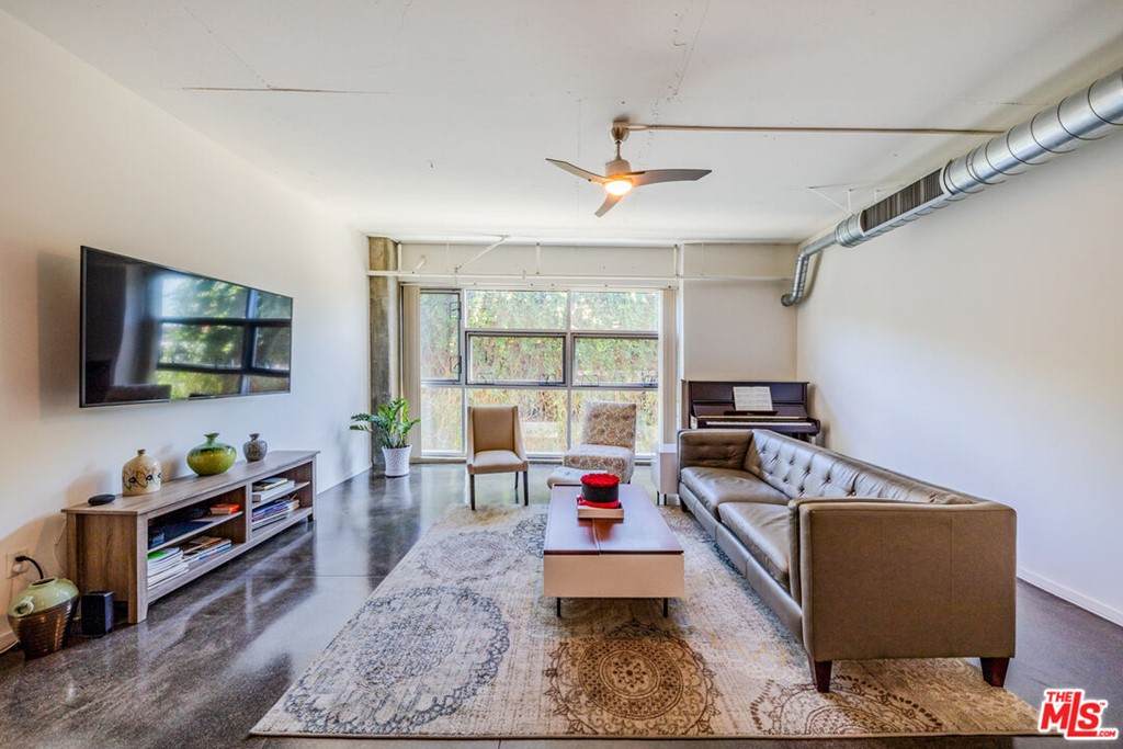 510 Hewitt Street - Photo 1