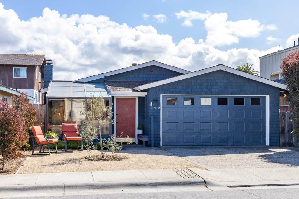 142 Spray Avenue - Photo 1