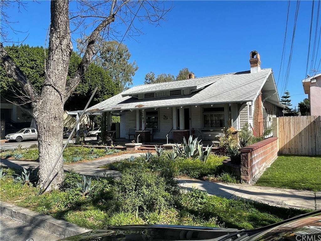 287 Grand Street - Photo 1