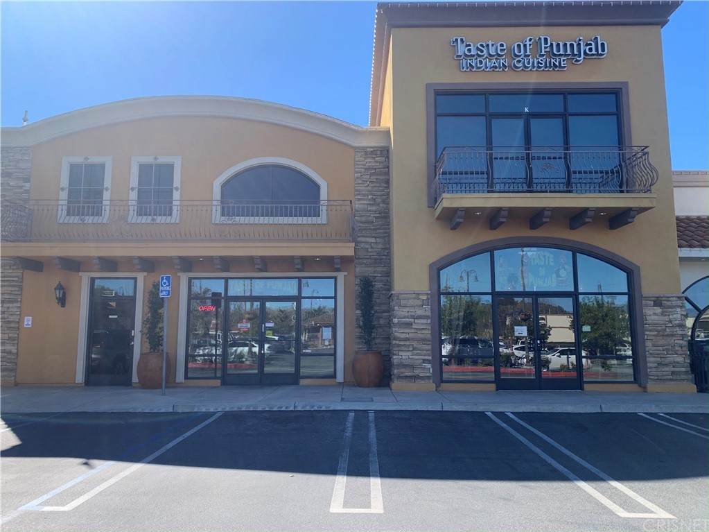 252 Los Angeles Avenue - Photo 1