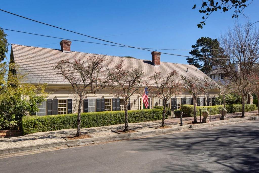 811 Alameda Avenue - Photo 1