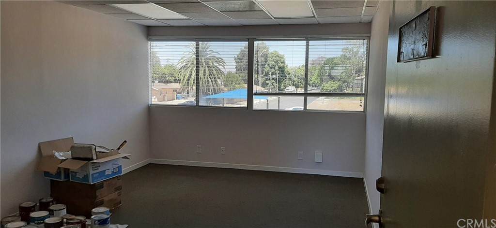 705 E Main - Photo 1