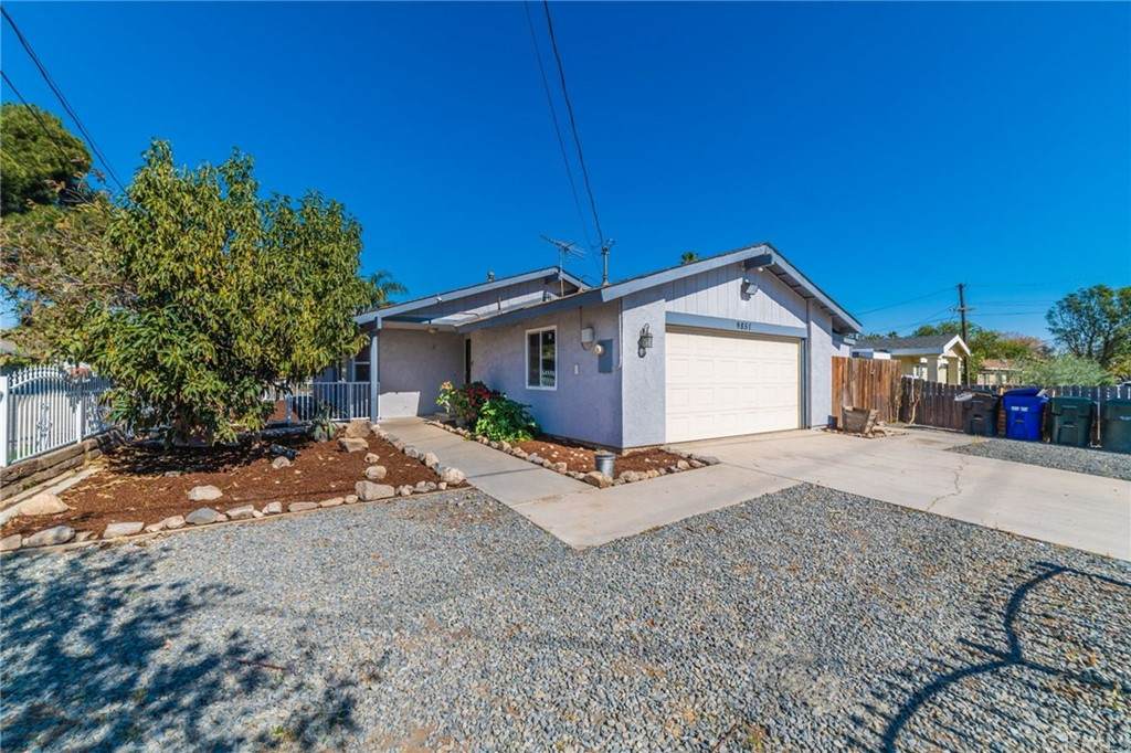 9851 Union Street - Photo 1