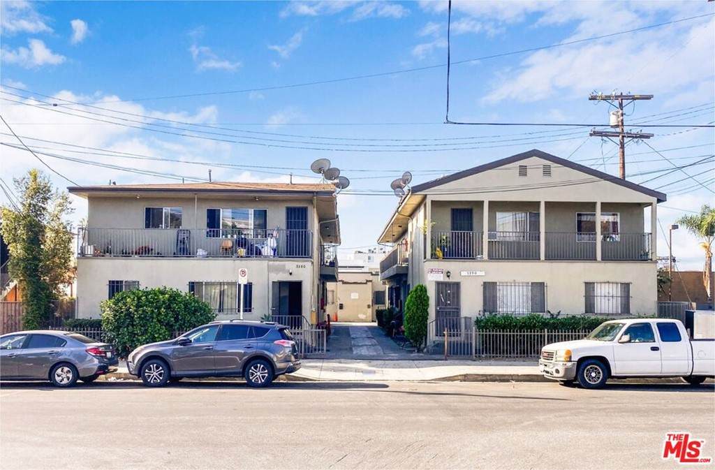 5380 Romaine Street - Photo 1