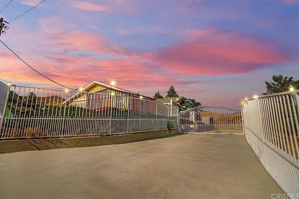 40060 75th Street - Photo 1