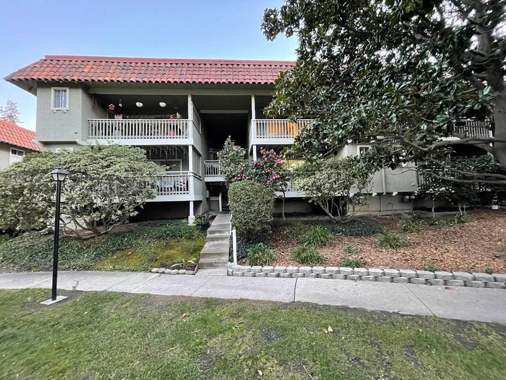 2755 Mauricia Avenue - Photo 1