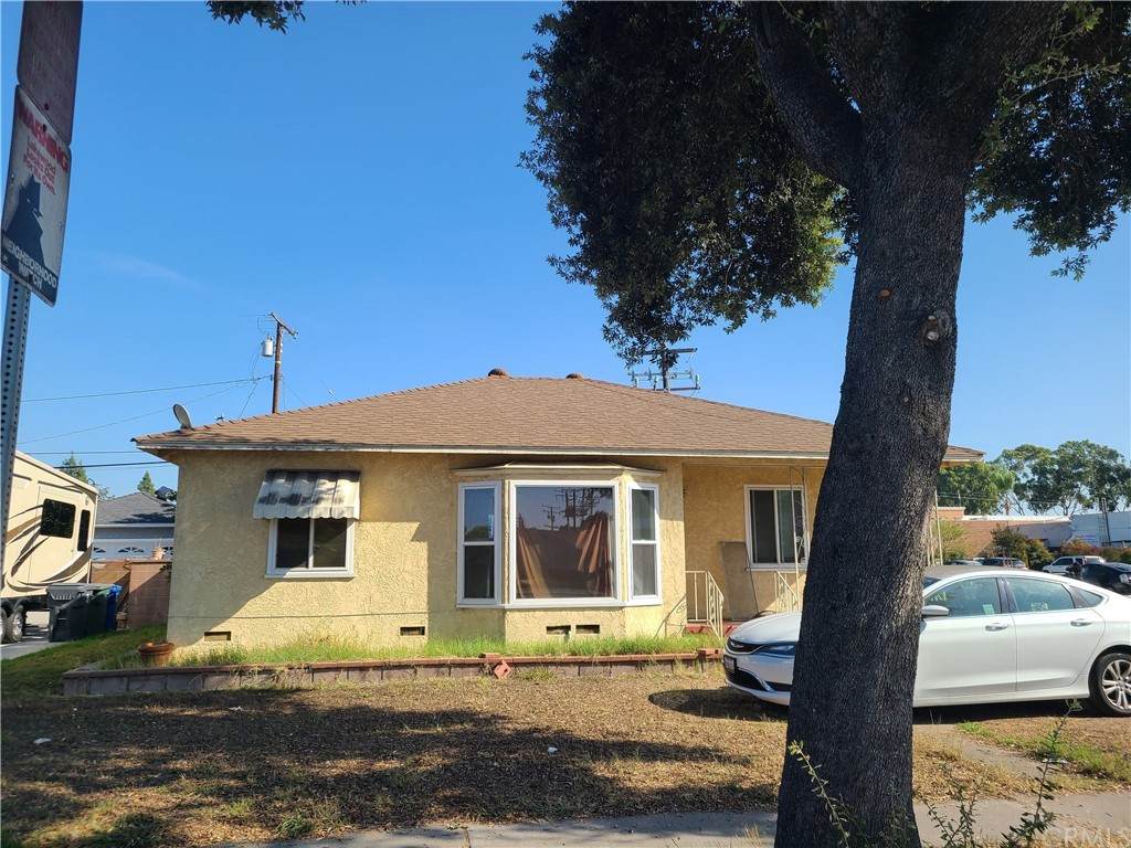 4930 Bellflower Boulevard - Photo 1