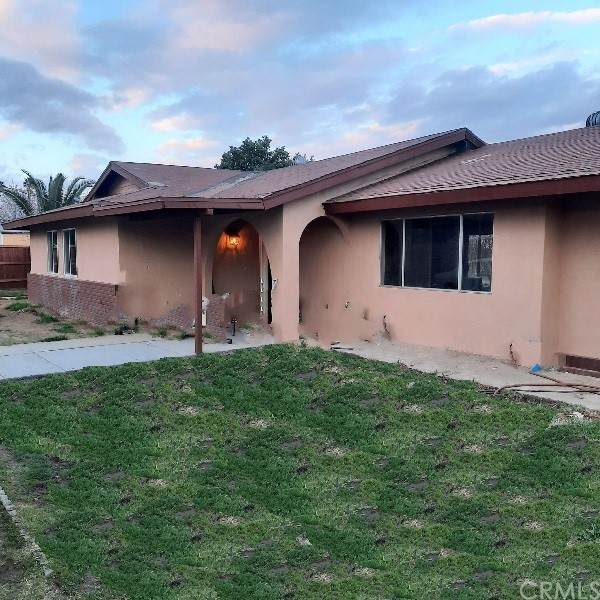 22451 Ellis Avenue - Photo 1