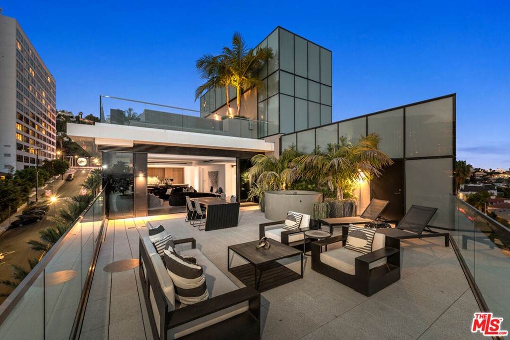 8420 Sunset Boulevard - Photo 1