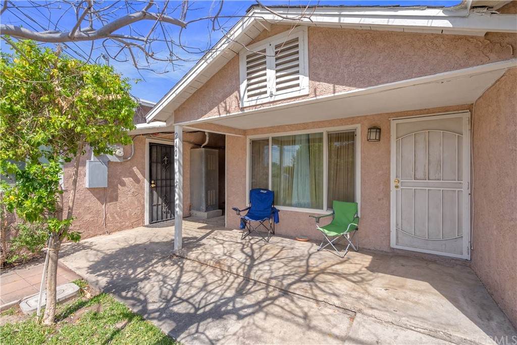 242 7th Street - Photo 1