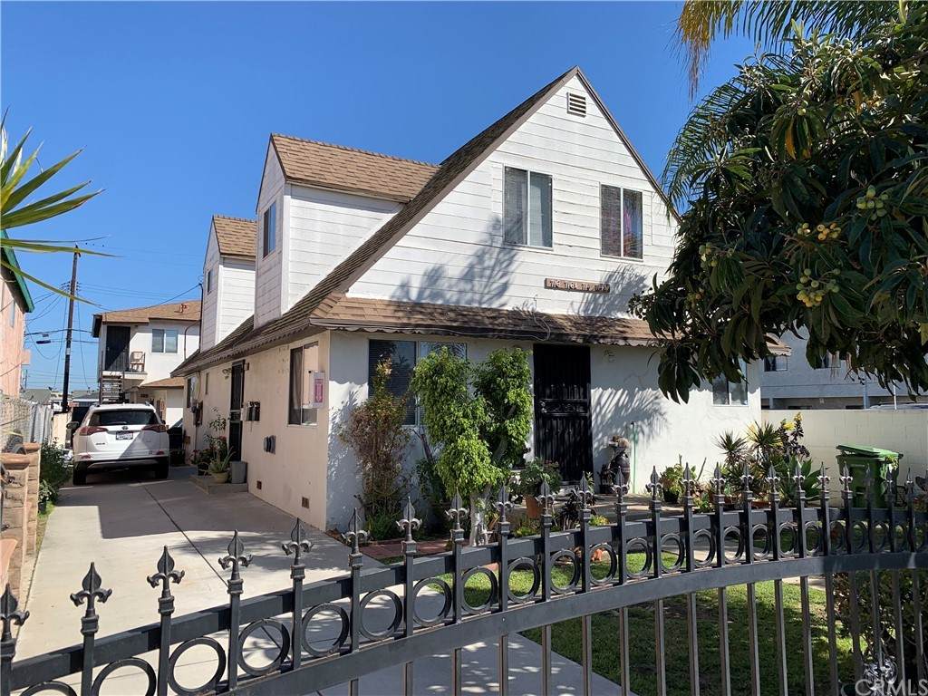 716 Mcdonald Avenue - Photo 1