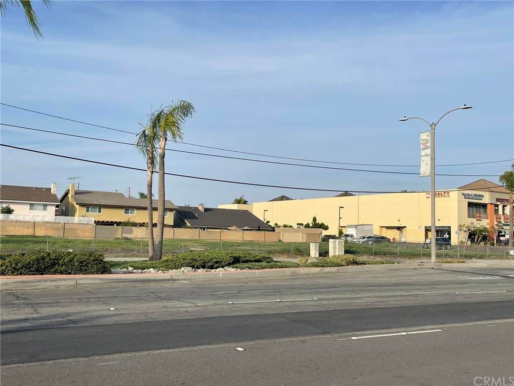 10091 Bolsa Avenue - Photo 1