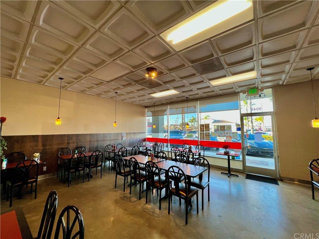 9048 Adams Ave - Photo 1