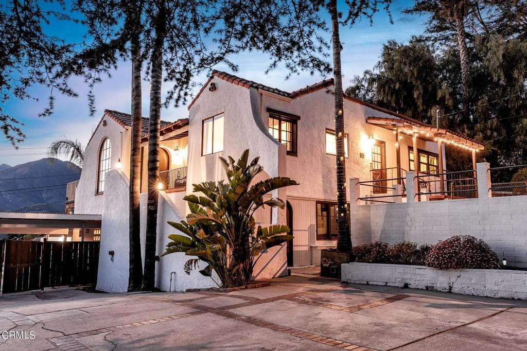 975 Foothill Drive - Photo 1