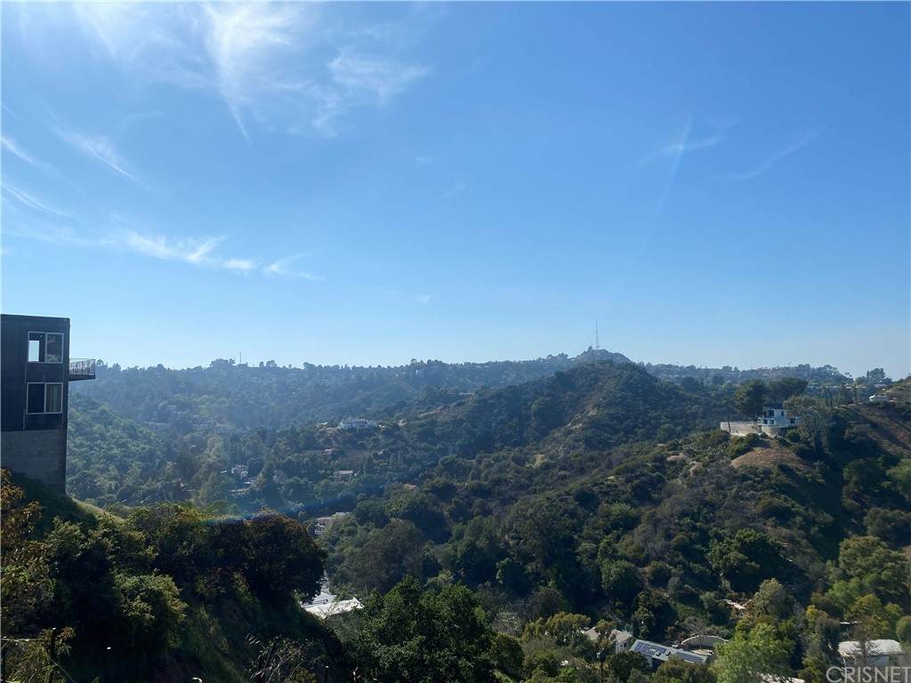 2549 Woodstock Road - Photo 1