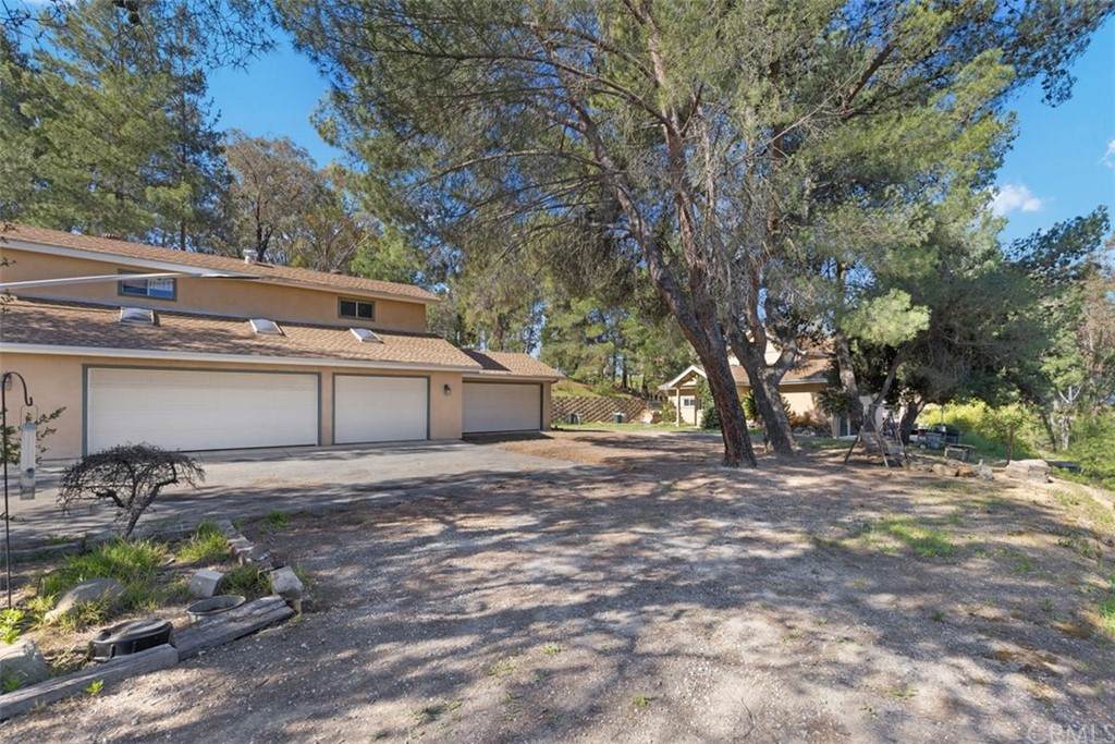 10660 Quail Springs Road - Photo 1