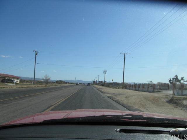 4151312 Hesperia Road - Photo 1